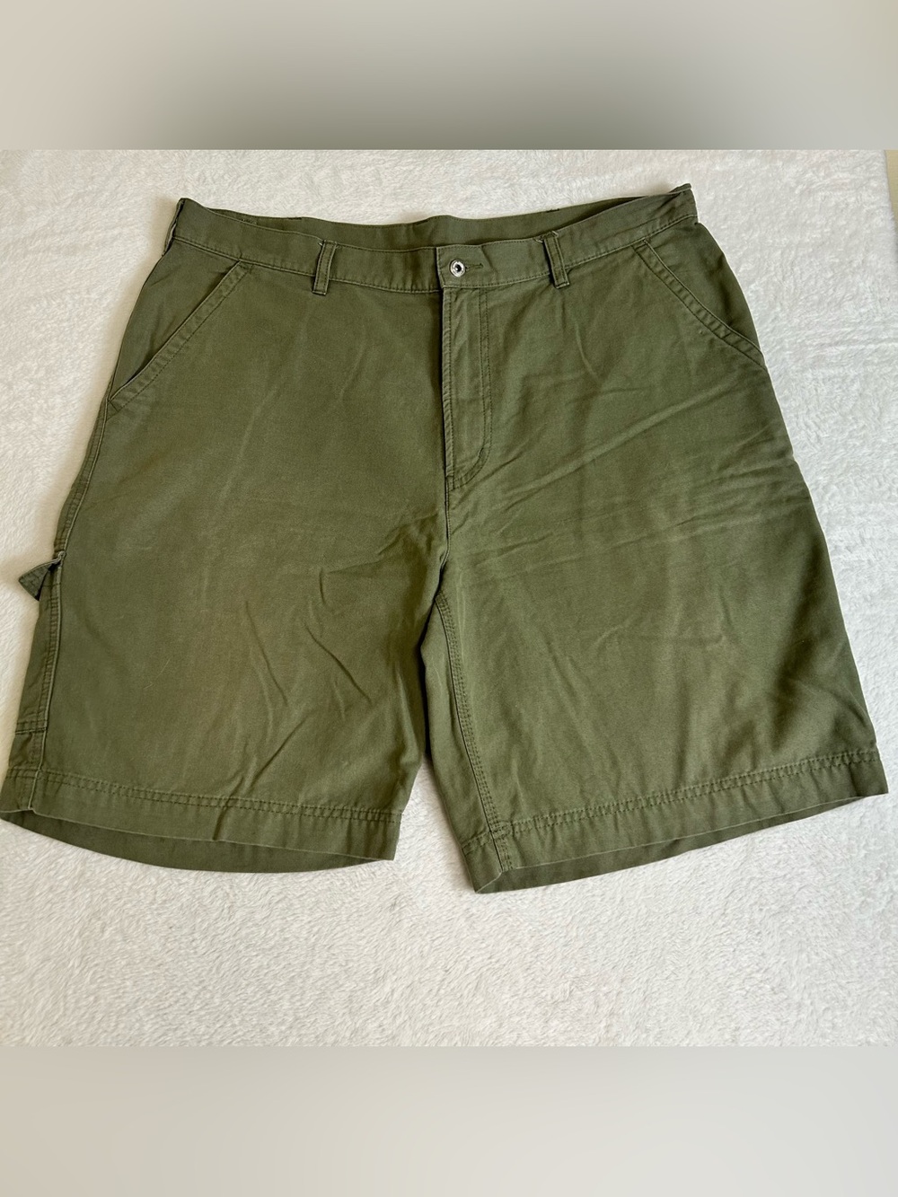 Tommy Hilfiger Men's Cargo Shorts Size 40 Olive Green Outdoor Utility Vintage